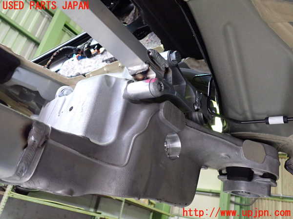 2UPJ-9234555295]ポルシェ・タイカン 4S(J1NB)リアメンバー 中古_2