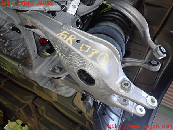 2UPJ-9234555200]ポルシェ・タイカン 4S(J1NB)右リアロアアーム1 中古_2