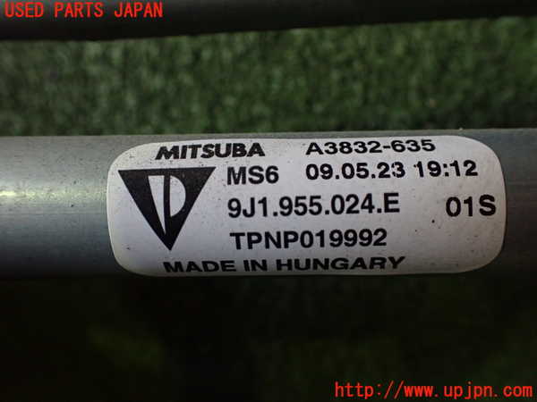 2UPJ-9234556770]ポルシェ・タイカン 4S(J1NB)フロントワイパーモーター 中古_2