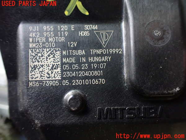 2UPJ-9234556770]ポルシェ・タイカン 4S(J1NB)フロントワイパーモーター 中古_4