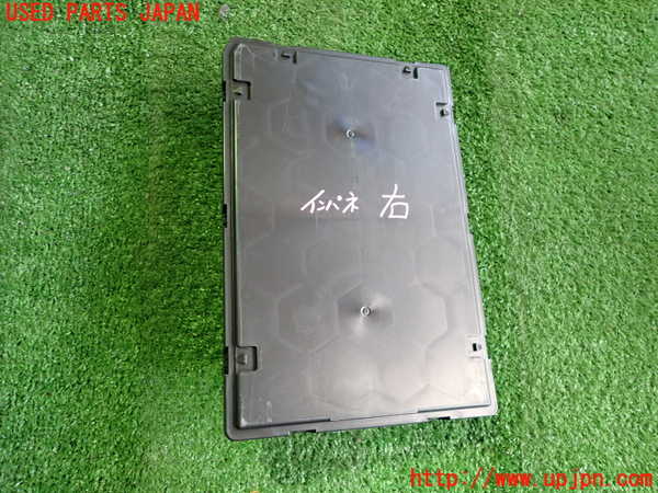 2UPJ-9234556146]ポルシェ・タイカン 4S(J1NB)コンピューター1 中古_2