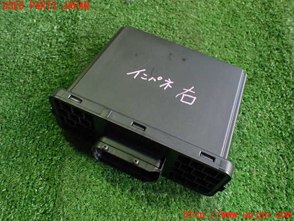 2UPJ-9234556147]ポルシェ・タイカン 4S(J1NB)コンピューター2 中古_2