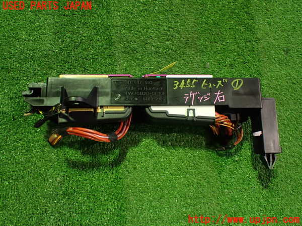 2UPJ-9234556741]ポルシェ・タイカン 4S(J1NB)ヒューズボックス1 中古_2