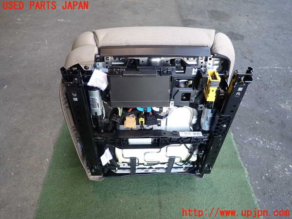 2UPJ-9234557035]ポルシェ・タイカン 4S(J1NB)運転席シート 中古_5