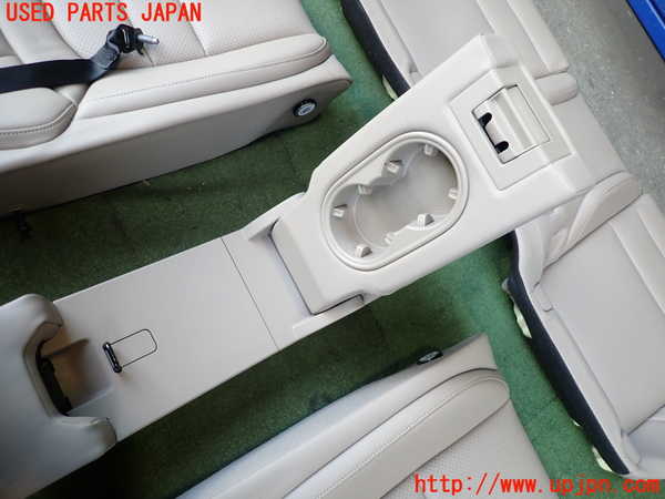 2UPJ-9234557385]ポルシェ・タイカン 4S(J1NB)リアシート 中古_3