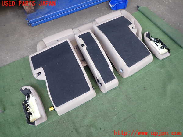 2UPJ-9234557385]ポルシェ・タイカン 4S(J1NB)リアシート 中古_5