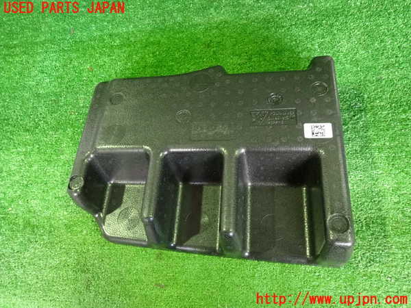 2UPJ-9234557773]ポルシェ・タイカン 4S(J1NB)ラゲッジトレイ3 中古_2