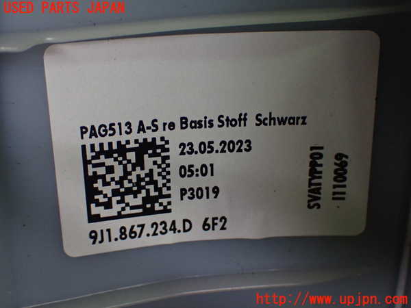 2UPJ-9234557655]ポルシェ・タイカン 4S(J1NB)右フロントピラートリム 中古_4