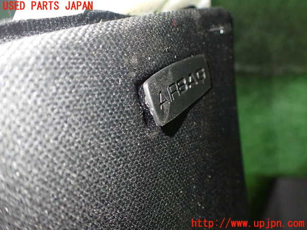 2UPJ-9234557665]ポルシェ・タイカン 4S(J1NB)右センターピラートリム 中古_2