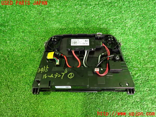 2UPJ-9234556411]ポルシェ・タイカン 4S(J1NB)ルームランプ1 (1列目真中) 中古_2