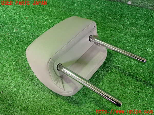 2UPJ-9234557150]ポルシェ・タイカン 4S(J1NB)右2列目ヘッドレスト 中古_2