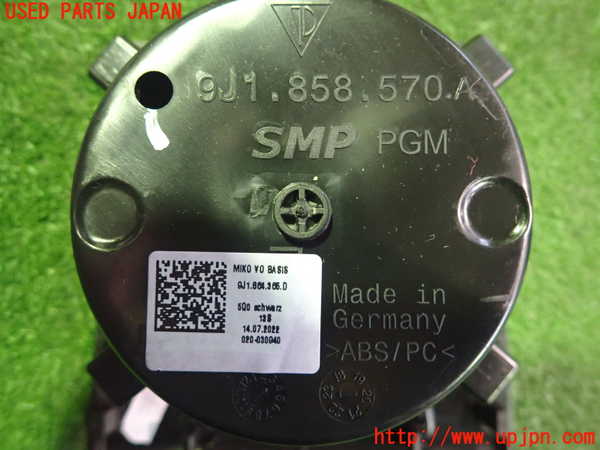 2UPJ-9234557810]ポルシェ・タイカン 4S(J1NB)ドリンクホルダー 中古_3