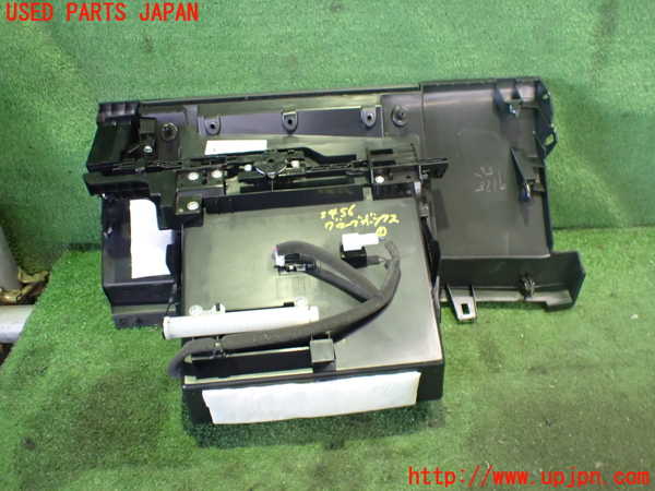 2UPJ-9234567516]アリア(ARIYA)(FE0)グローブボックス1 中古_3