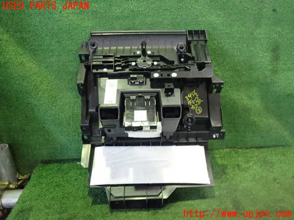 2UPJ-9234567517]アリア(ARIYA)(FE0)グローブボックス2 中古_4