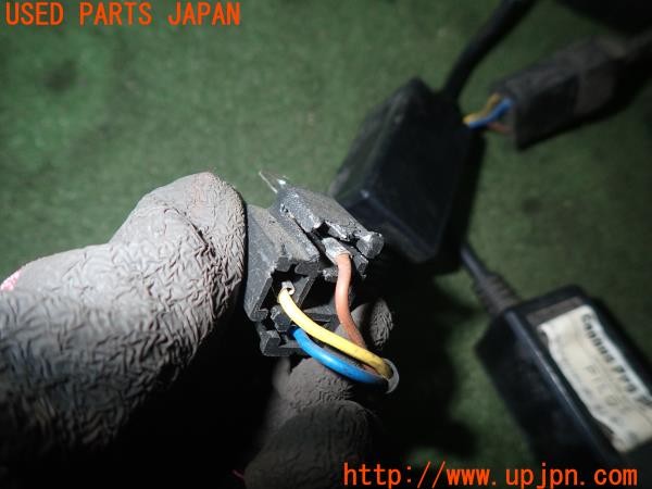 3UPJ=9234570505]ハイラックスサーフ(RZN185W)中期 社外 LEDバルブ H4 12V-24V 4000LM ヘッドライト 中古_4