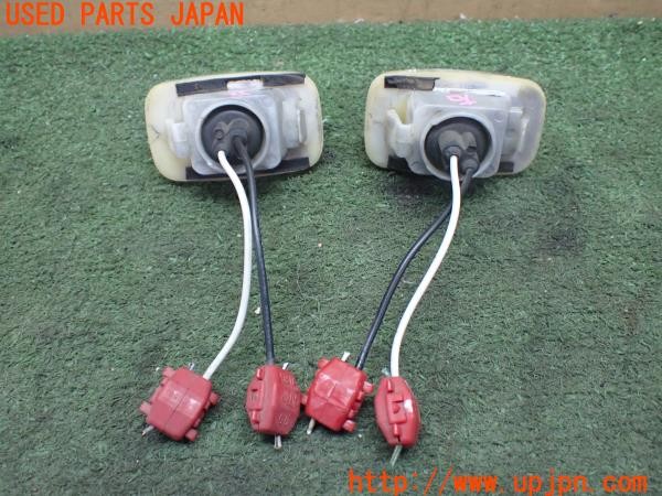 3UPJ=9234570530]ハイラックスサーフ(RZN185W)中期 社外 サイドマーカー クリアレンズ 中古_4