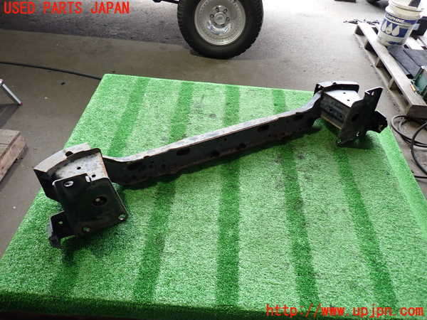 2UPJ-9234571014]ハイラックスサーフ(RZN185W)フロントバンパーホースメント 中古_3