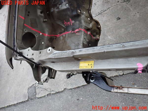 2UPJ-9234571042]ハイラックスサーフ(RZN185W)コアサポート（カット） 中古_2