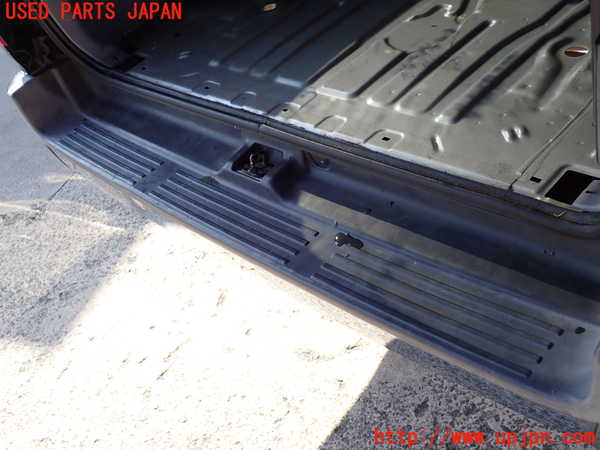 2UPJ-9234571610]ハイラックスサーフ(RZN185W)リアバンパー (ジャンク品) 中古_5