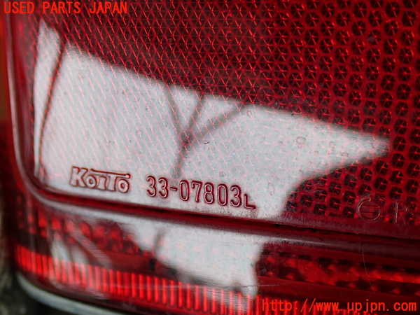 2UPJ-9234571536]ハイラックスサーフ(RZN185W)左テールランプ 中古_2