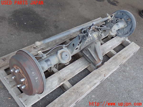 2UPJ-9234574400]ハイラックスサーフ(RZN185W)リアデフホーシング 中古_2