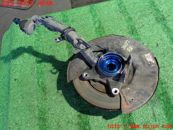 2UPJ-9234574290]ハイラックスサーフ(RZN185W)右フロントナックルハブ 中古_2