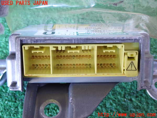 2UPJ-9234576145]ハイラックスサーフ(RZN185W)エアバッグコンピューター 中古_2