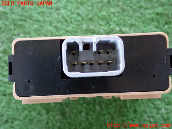 2UPJ-9234576147]ハイラックスサーフ(RZN185W)コンピューター2 (ANTENNA RELAY) 中古_2