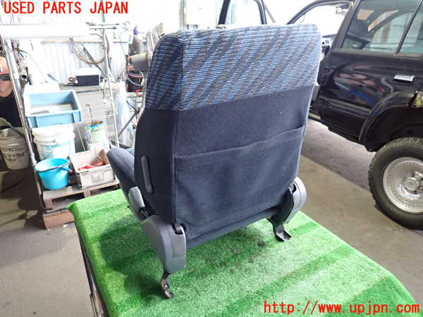 2UPJ-9234577035]ハイラックスサーフ(RZN185W)運転席シート 中古_4
