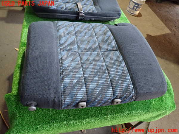 2UPJ-9234577435]ハイラックスサーフ(RZN185W)左リアシート 中古_3