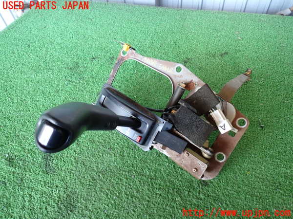 2UPJ-9234577555]ハイラックスサーフ(RZN185W)ATシフトレバー 中古_2