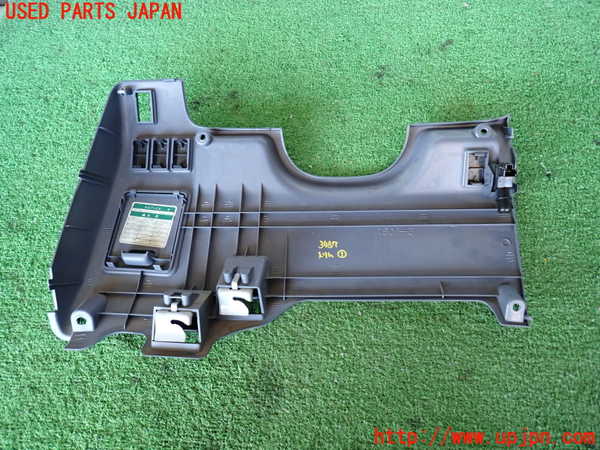 2UPJ-9234577691]ハイラックスサーフ(RZN185W)内装トリム類1 中古_3