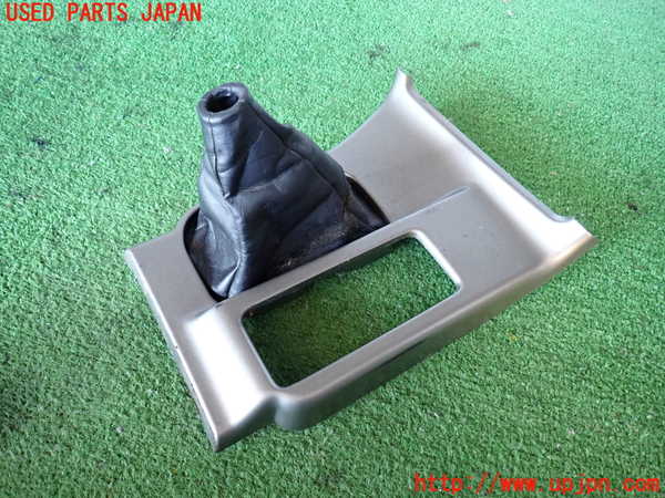 2UPJ-9234577575]ハイラックスサーフ(RZN185W)シフトブーツ 中古_2