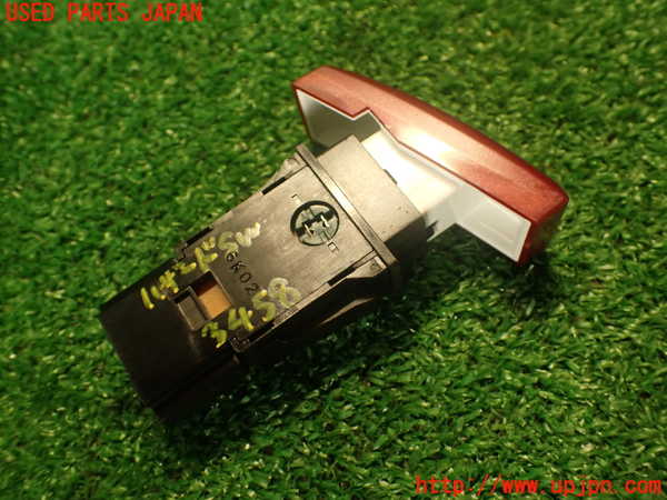 2UPJ-9234586290]コルト ラリーアート バージョンR(Z27AG)ハザードスイッチ 中古_3