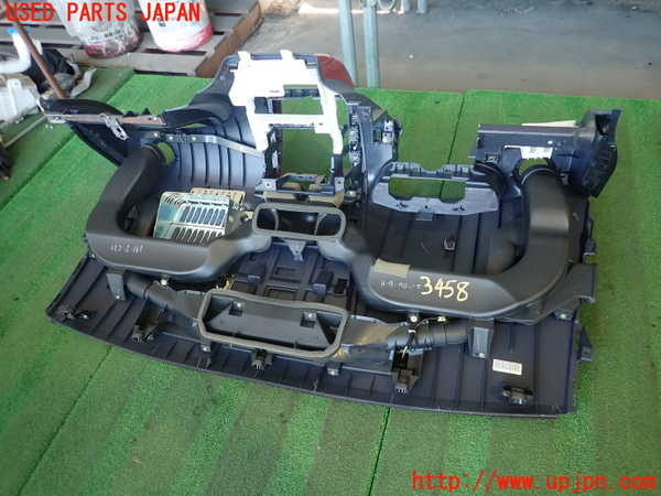 2UPJ-9234587505]コルト ラリーアート バージョンR(Z27AG)ダッシュボード 中古_5