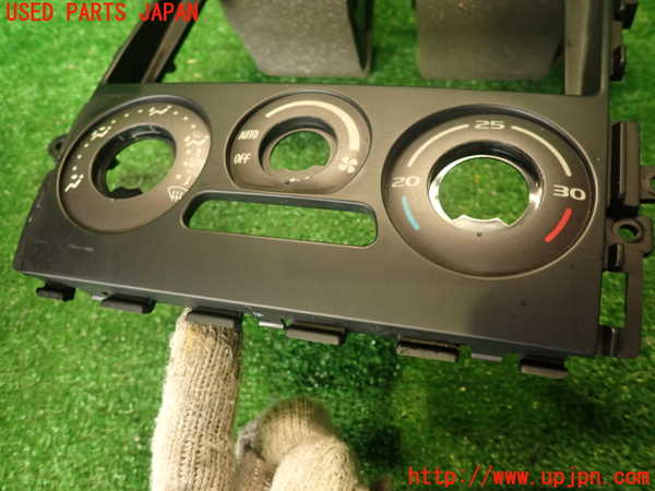 2UPJ-9234587526]コルト ラリーアート バージョンR(Z27AG)エアコン吹き出し口1 (真中) 中古_2