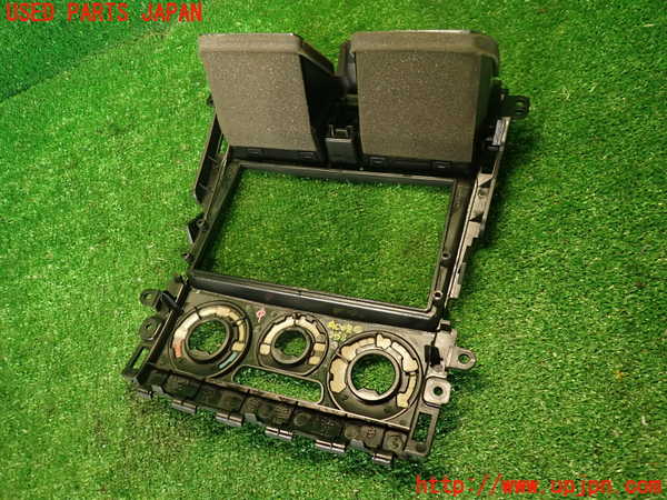 2UPJ-9234587526]コルト ラリーアート バージョンR(Z27AG)エアコン吹き出し口1 (真中) 中古_5