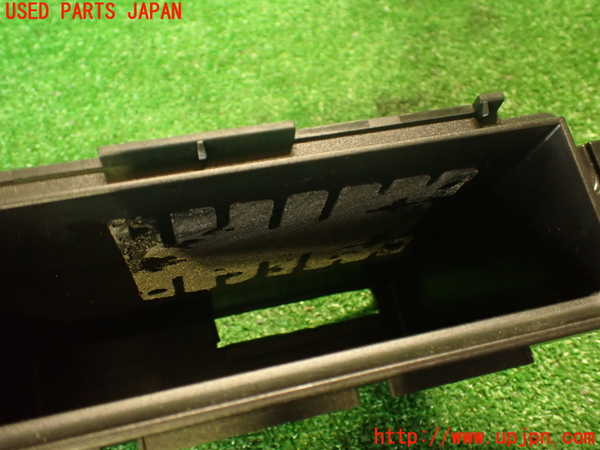 2UPJ-9234587841]コルト ラリーアート バージョンR(Z27AG)小物入れ1 中古_2