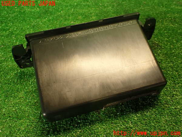 2UPJ-9234587841]コルト ラリーアート バージョンR(Z27AG)小物入れ1 中古_3