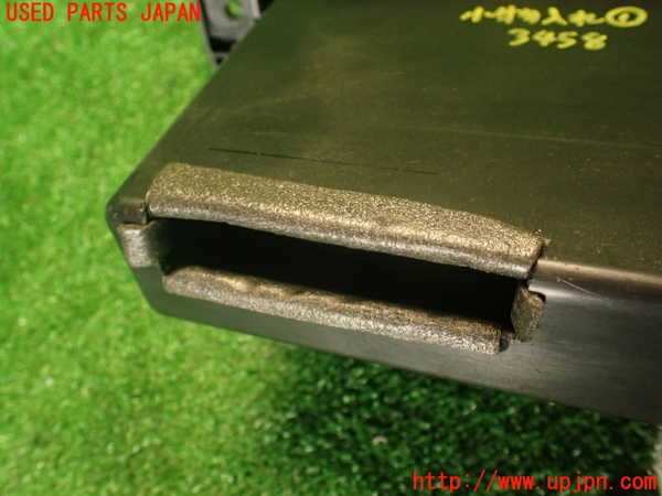 2UPJ-9234587841]コルト ラリーアート バージョンR(Z27AG)小物入れ1 中古_4