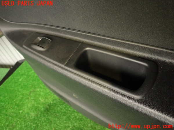 2UPJ-9234581294]コルト ラリーアート バージョンR(Z27AG)右後ドア内張り 中古_3