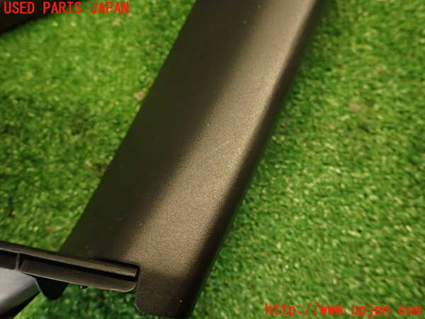 2UPJ-9234587655]コルト ラリーアート バージョンR(Z27AG)右フロントピラートリム 中古_3