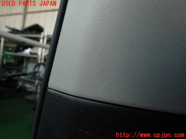 2UPJ-9234587680]コルト ラリーアート バージョンR(Z27AG)左リアピラートリム 中古_4