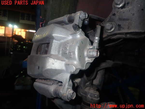 1UPJ-9234594080]ヴェゼル ハイブリッド(e：HEV)(RU3)右フロントキャリパー 中古_2