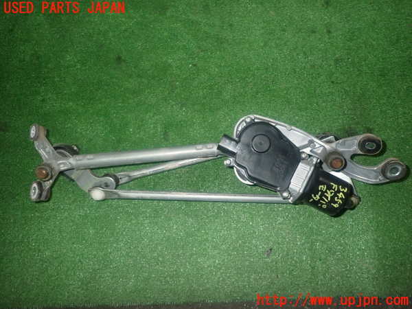 1UPJ-9234596770]ヴェゼル ハイブリッド(e：HEV)(RU3)フロントワイパーモーター 中古_2
