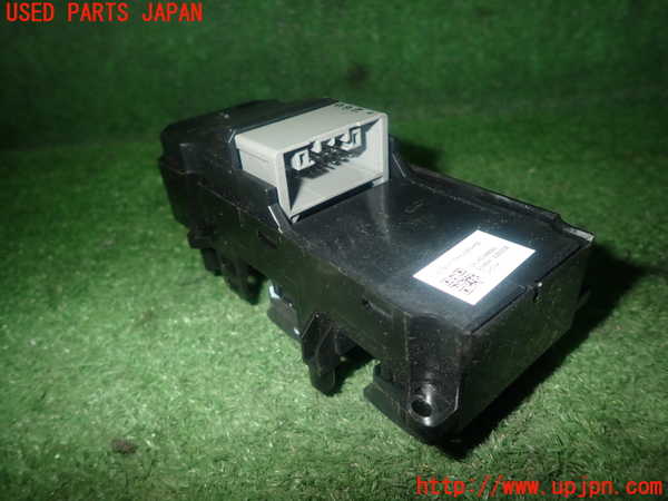 1UPJ-9234596240]ヴェゼル ハイブリッド(e：HEV)(RU3)右前パワーウィンドウスイッチ 中古_3