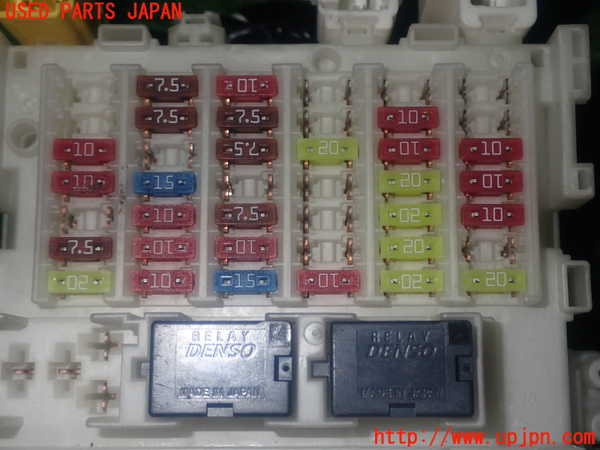 1UPJ-9234596741]ヴェゼル ハイブリッド(e：HEV)(RU3)ヒューズボックス1(室内 運転席側) 中古_5