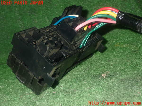 1UPJ-9234596742]ヴェゼル ハイブリッド(e：HEV)(RU3)ヒューズボックス2(室内 運転席側) 中古_3