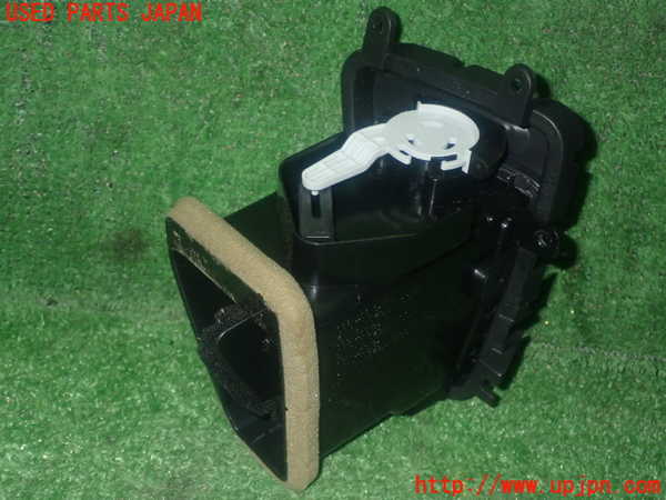 1UPJ-9234597526]ヴェゼル ハイブリッド(e：HEV)(RU3)エアコン吹き出し口1(右) 中古_2