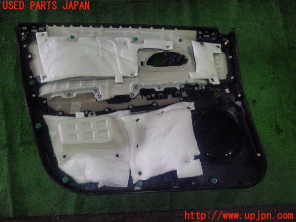 1UPJ-9234591234]ヴェゼル ハイブリッド(e：HEV)(RU3)右前ドア内張り 中古_2